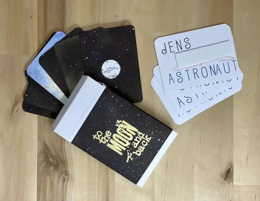 A set of astronomy-themed cards, perfect for astronomy enthusiasts or as gifts.